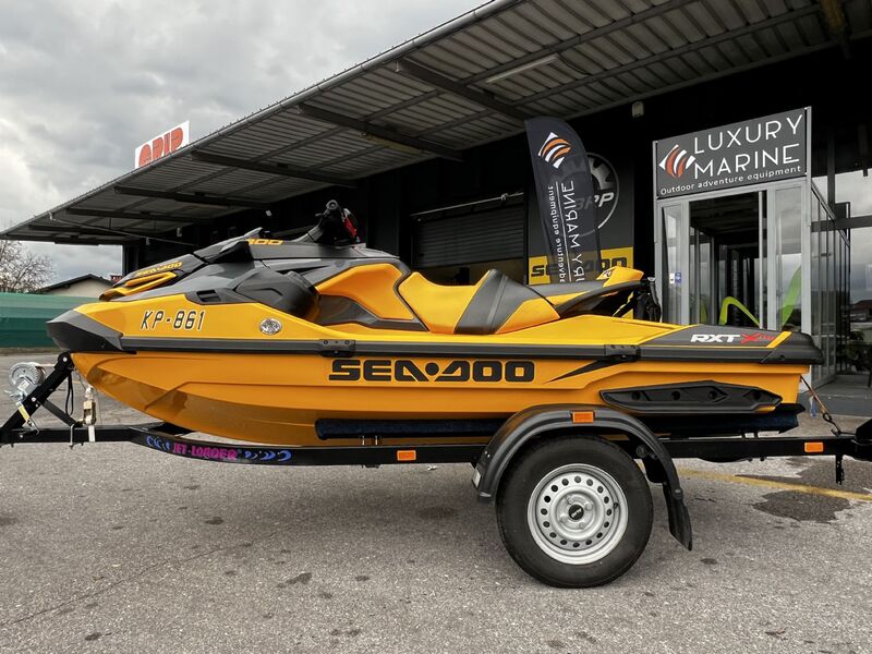 SEA-DOO RXT X-RS 300
